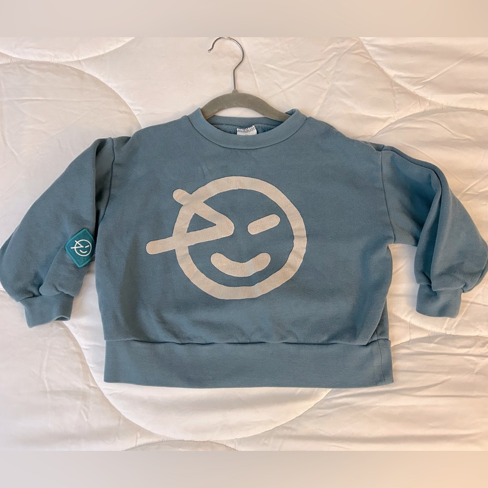 Wynken size 3y blue sweatshirt